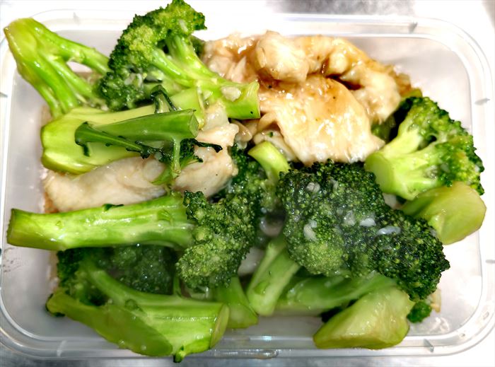 KD27__Stir Fried Broccoli with a Choice of Rice in one box
